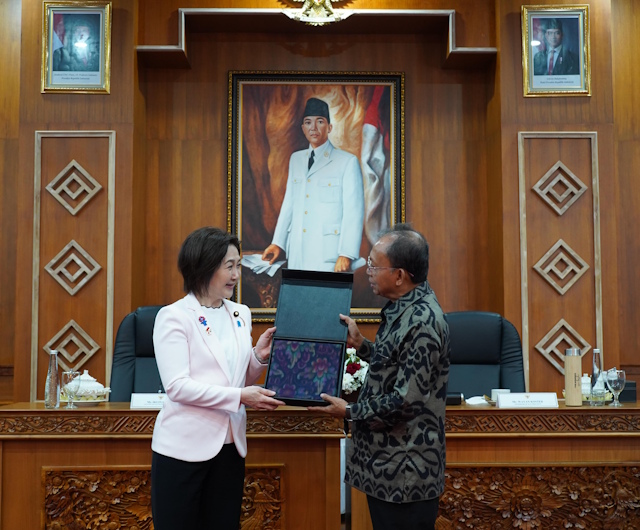 Gubernur Bali Wayan Koster | Wakil Menteri Luar Negeri Jepang Akiko Ikuina